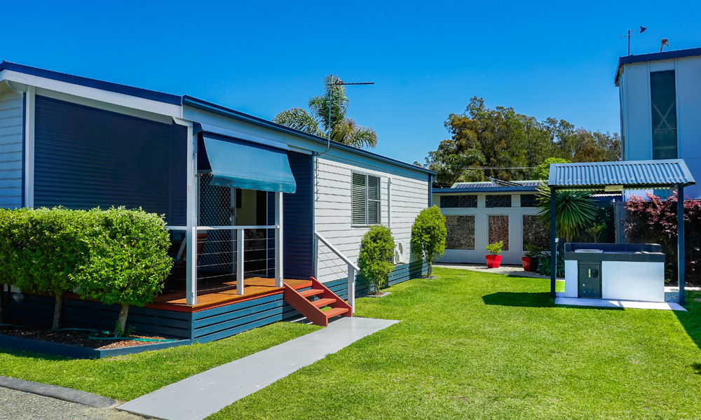 <h2>Luxury Cabins</h2>